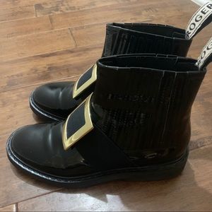 Roger Vivier Patent Leather Chelsea Boots